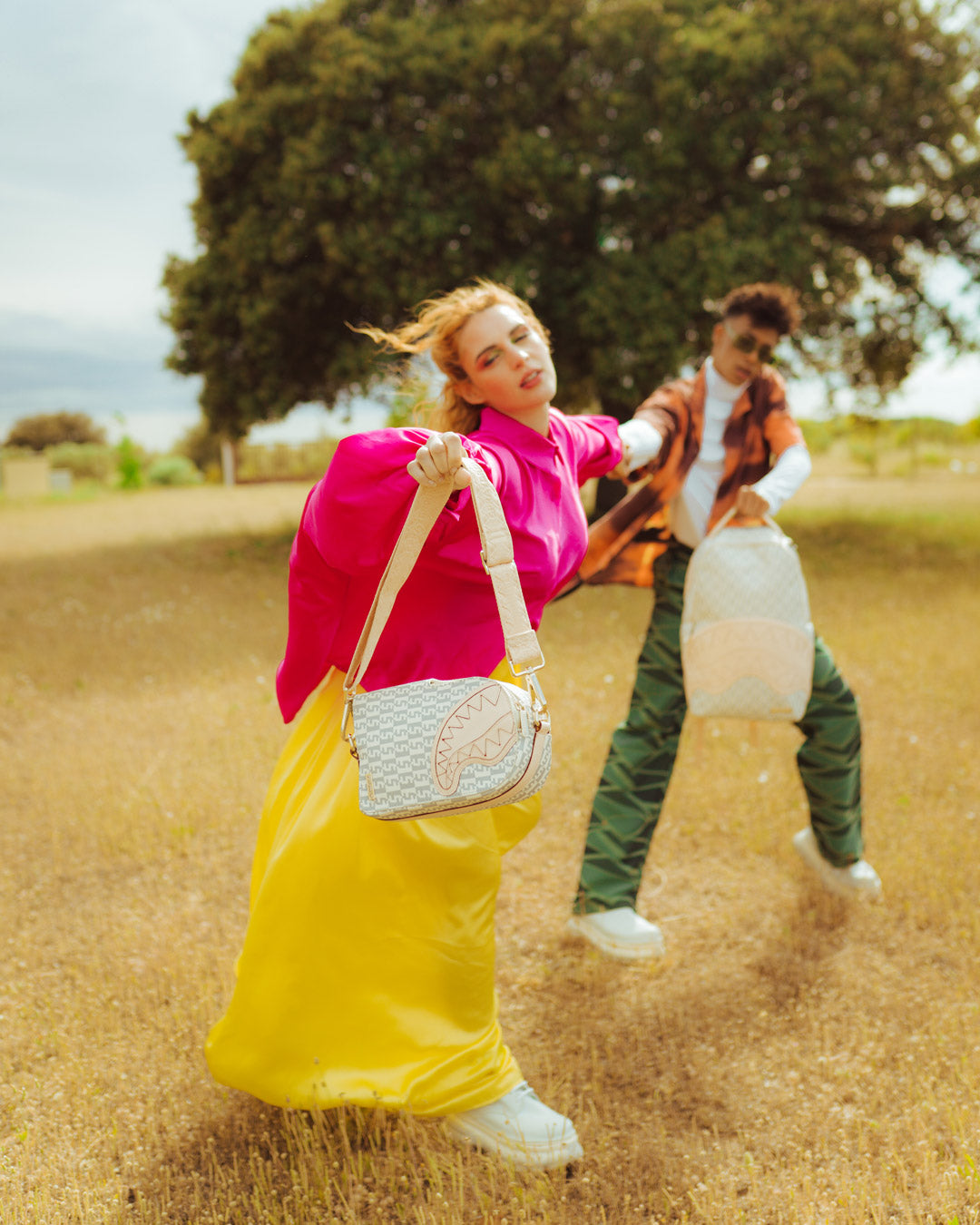 CR?ME DE LA CR?ME BACKPACK SLING