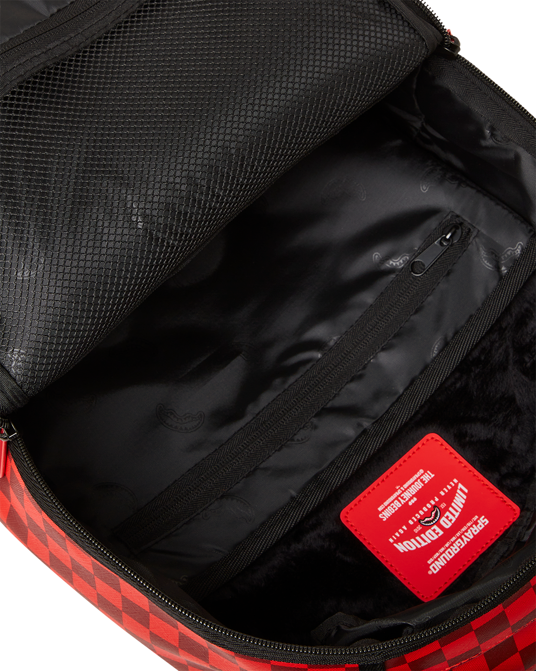 LOONEY TUNES TAZ MARVIN BUST OUT BACKPACK (DLXV)