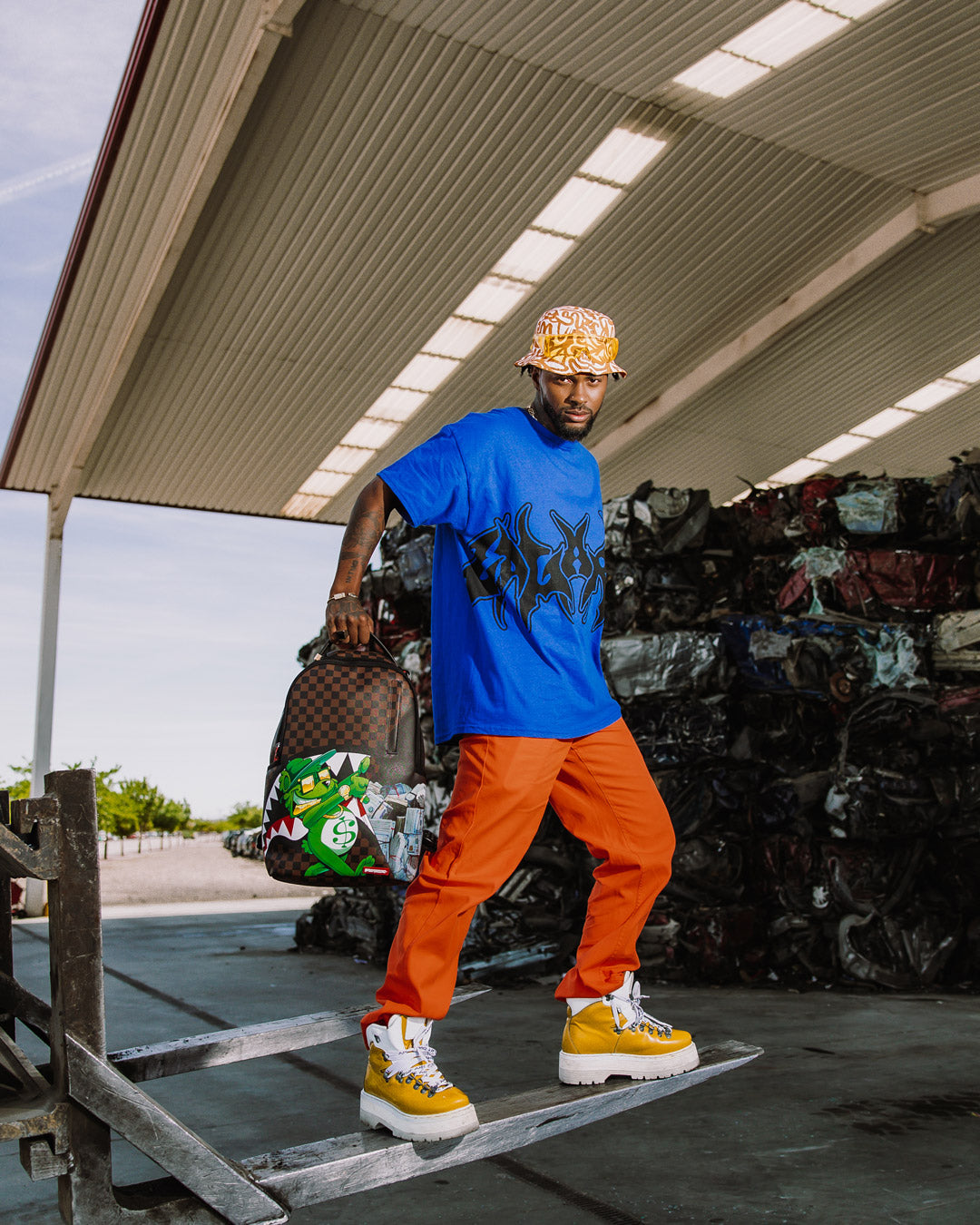 MONEY BEAR ALL WILL BE REVEALED BACKPACK (DLXV)