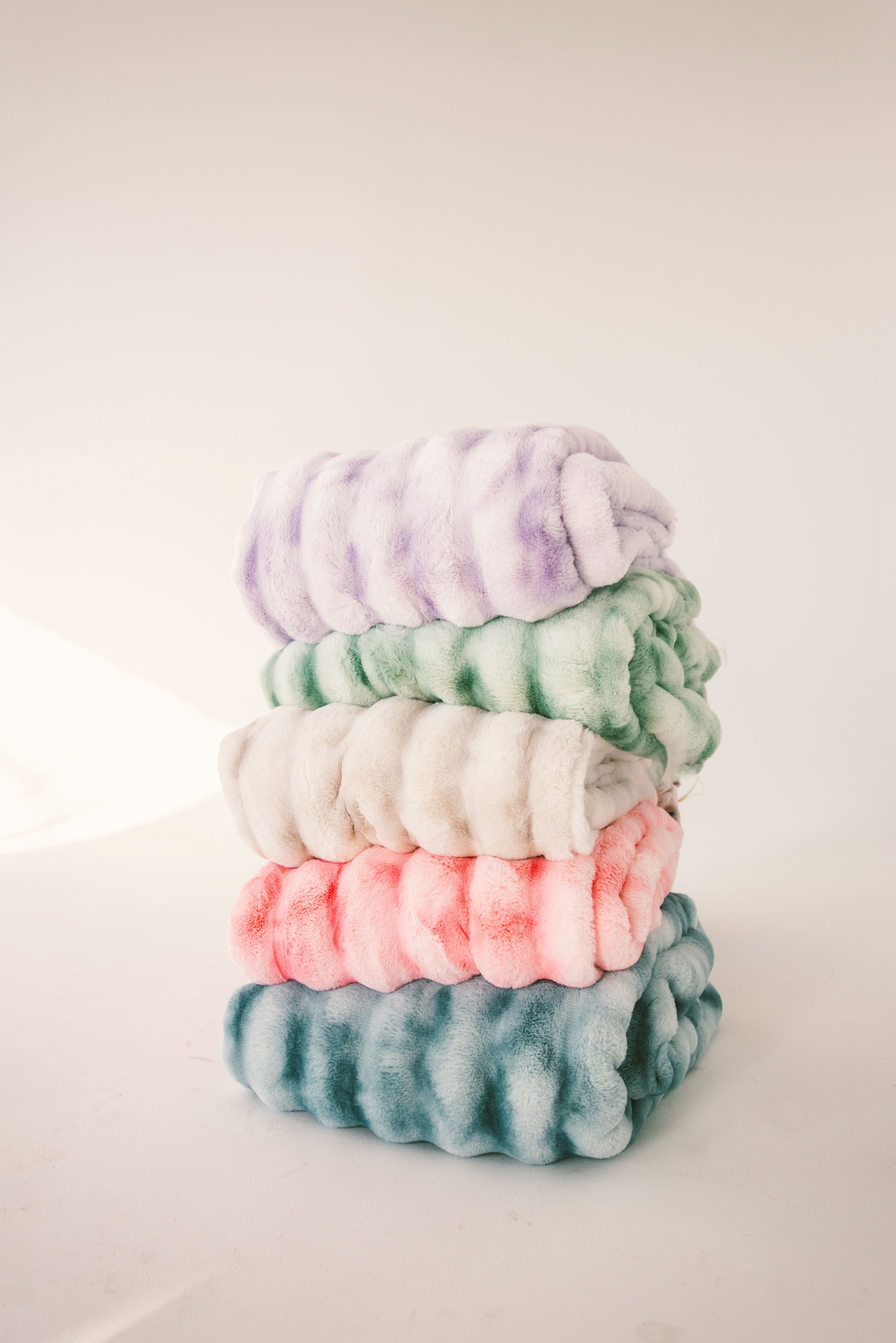 Extreme Ultra Cloud Smoke Blue Blanket