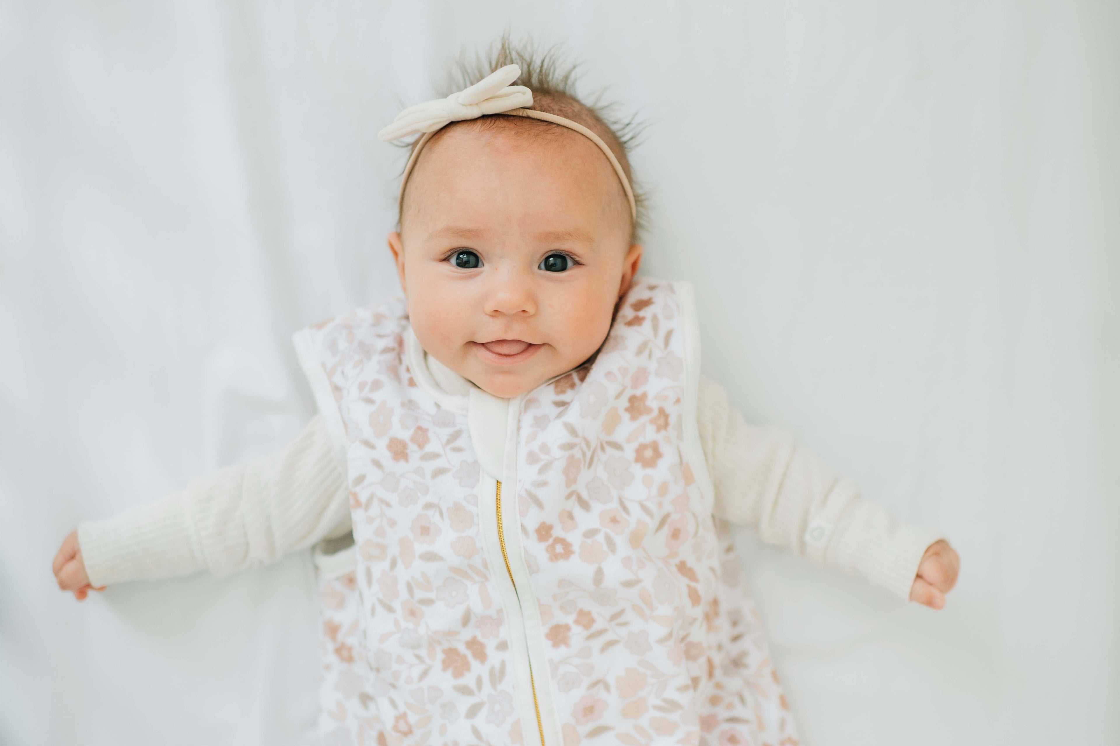 Dainty Floral Wearable Minky Blanket