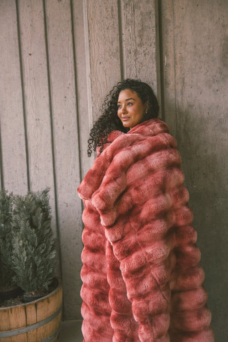 Extreme Ultra Cloud Red Pear Blanket