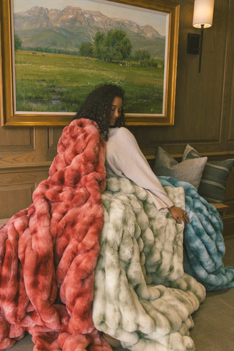 Extreme Ultra Cloud Winter Sage Blanket