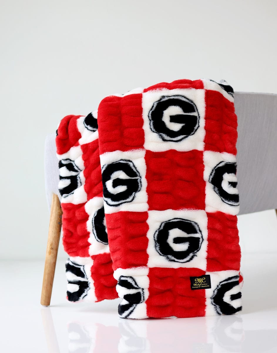 Georgia Bulldogs Blanket - Hugs