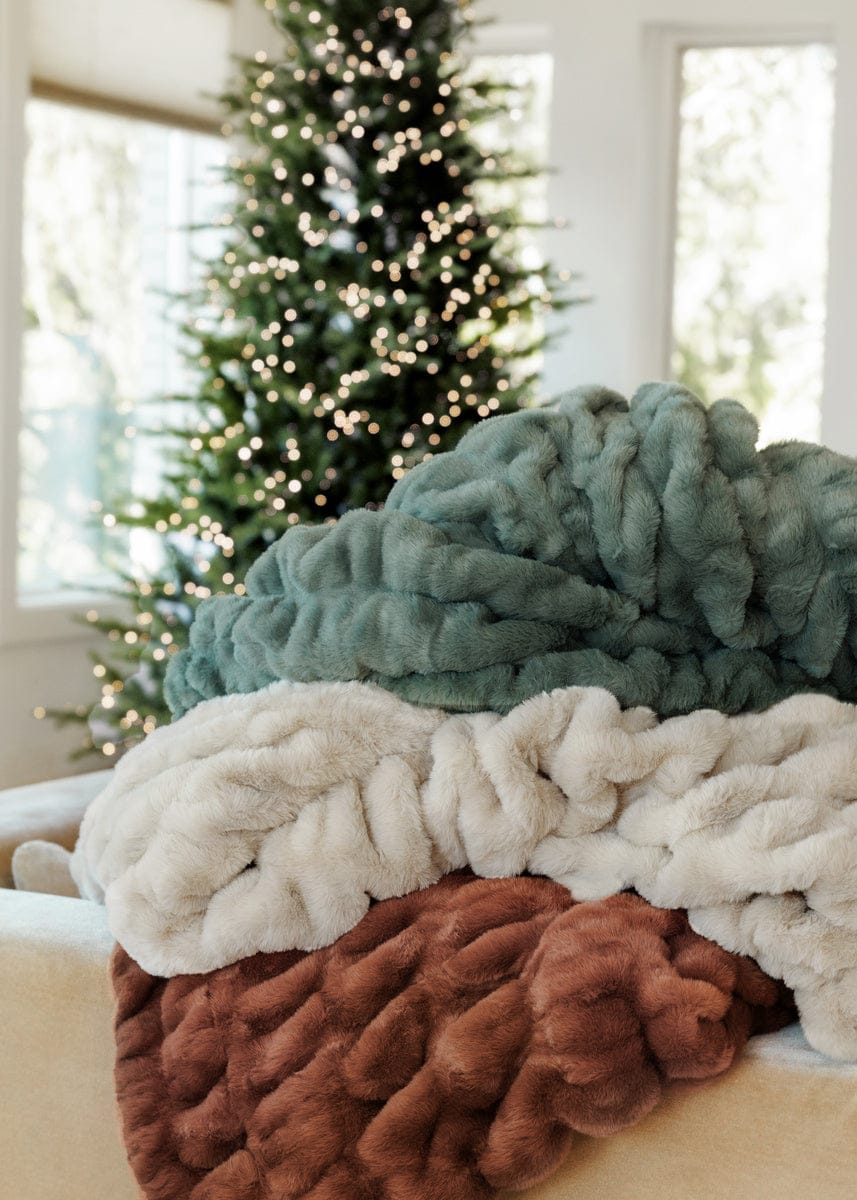 Hugs Spruce Blanket