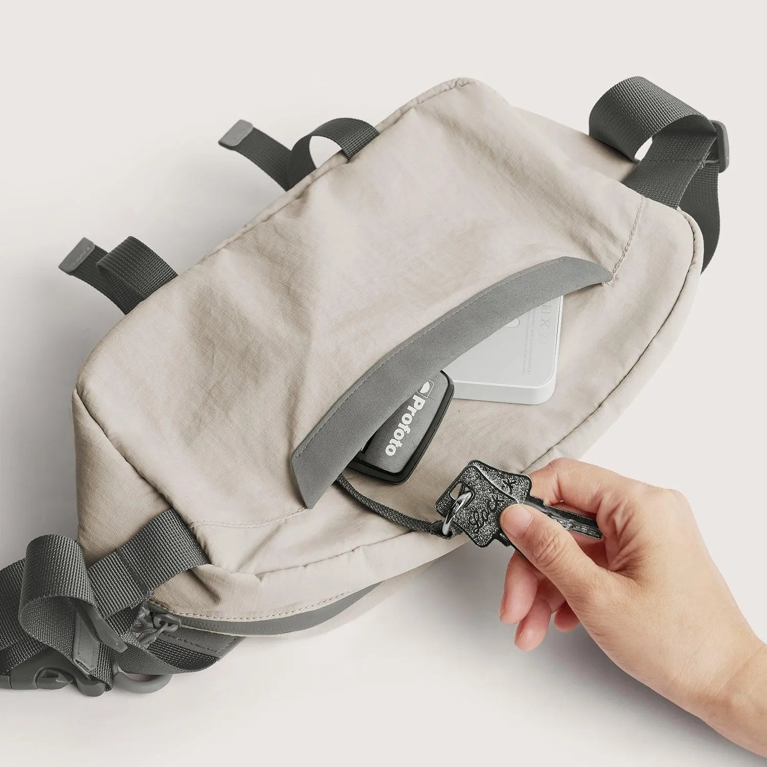 (FREE GIFT) Soar 6L Camera Sling