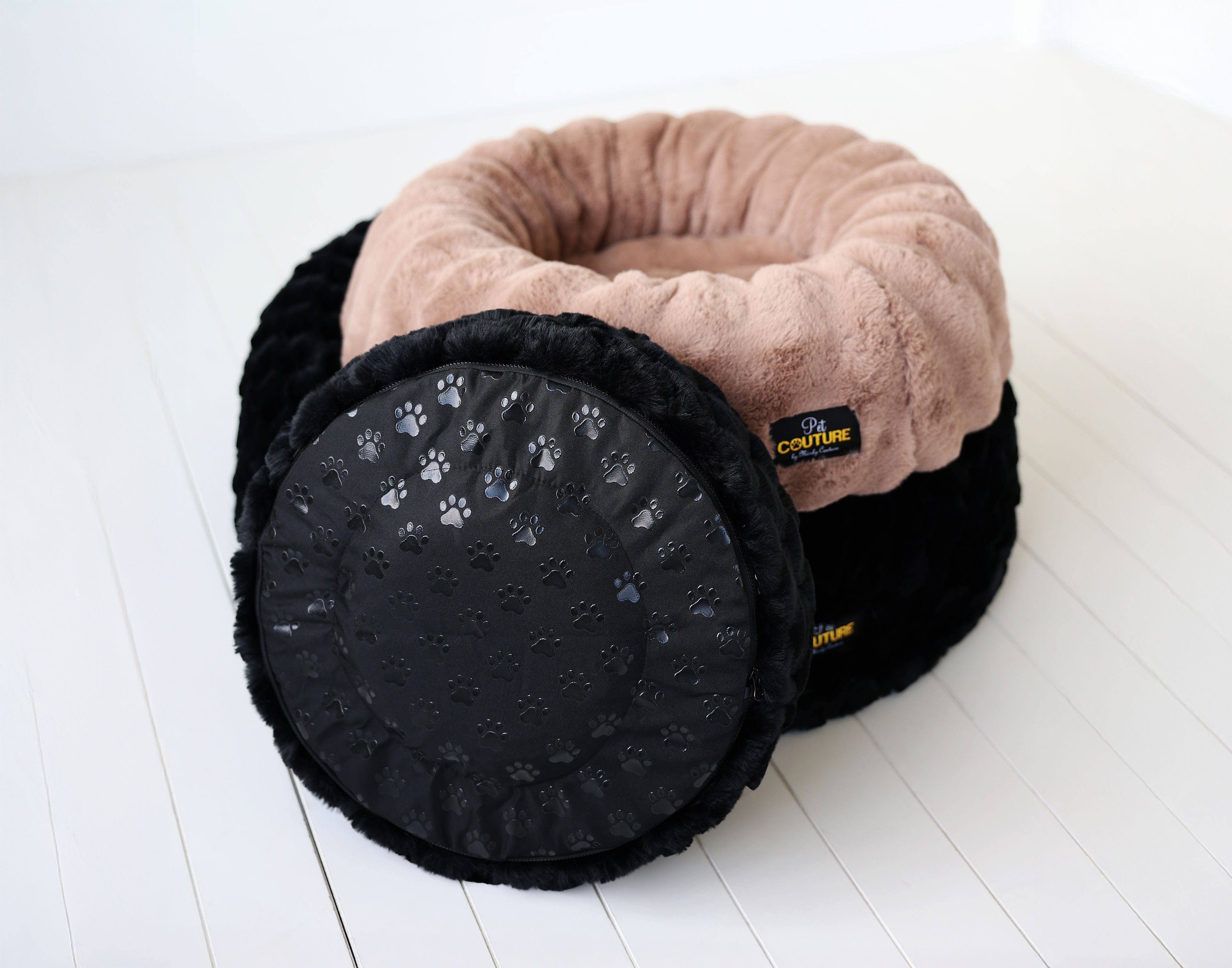 Black Crinkle Pet Bed