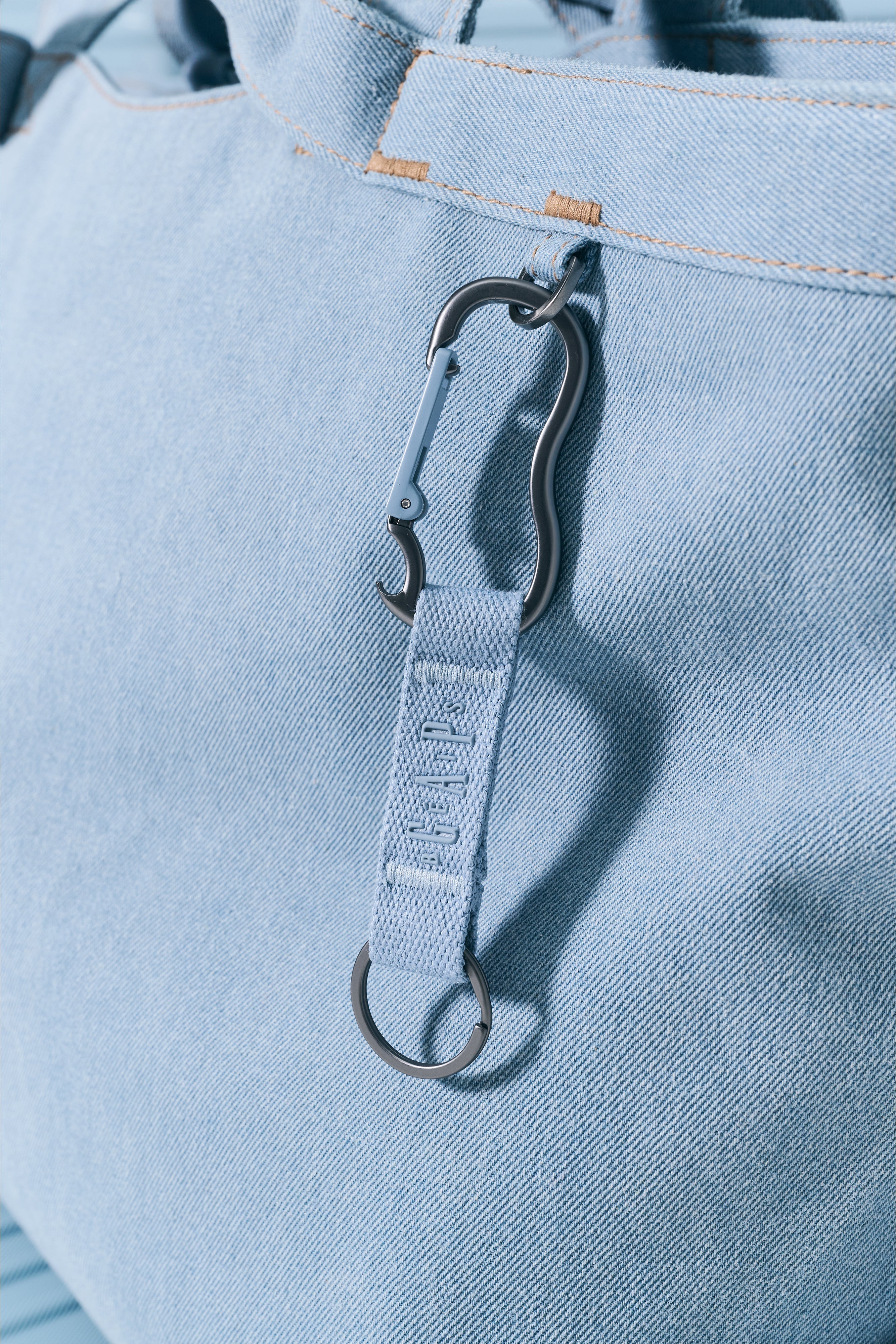 Gap x B�IS The Carabiner in Denim Blue