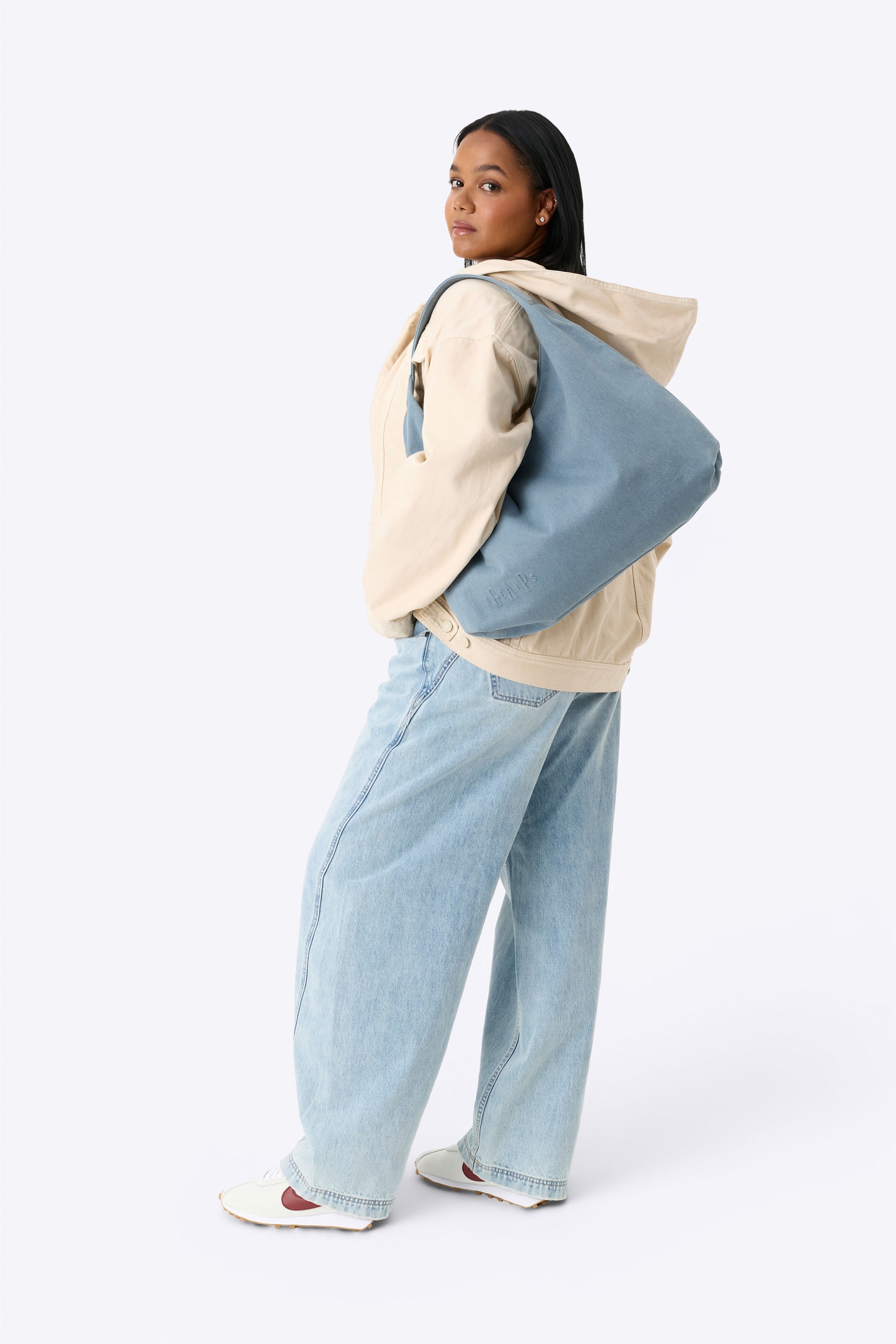Gap x B�IS The Shoulder Tote in Denim Blue