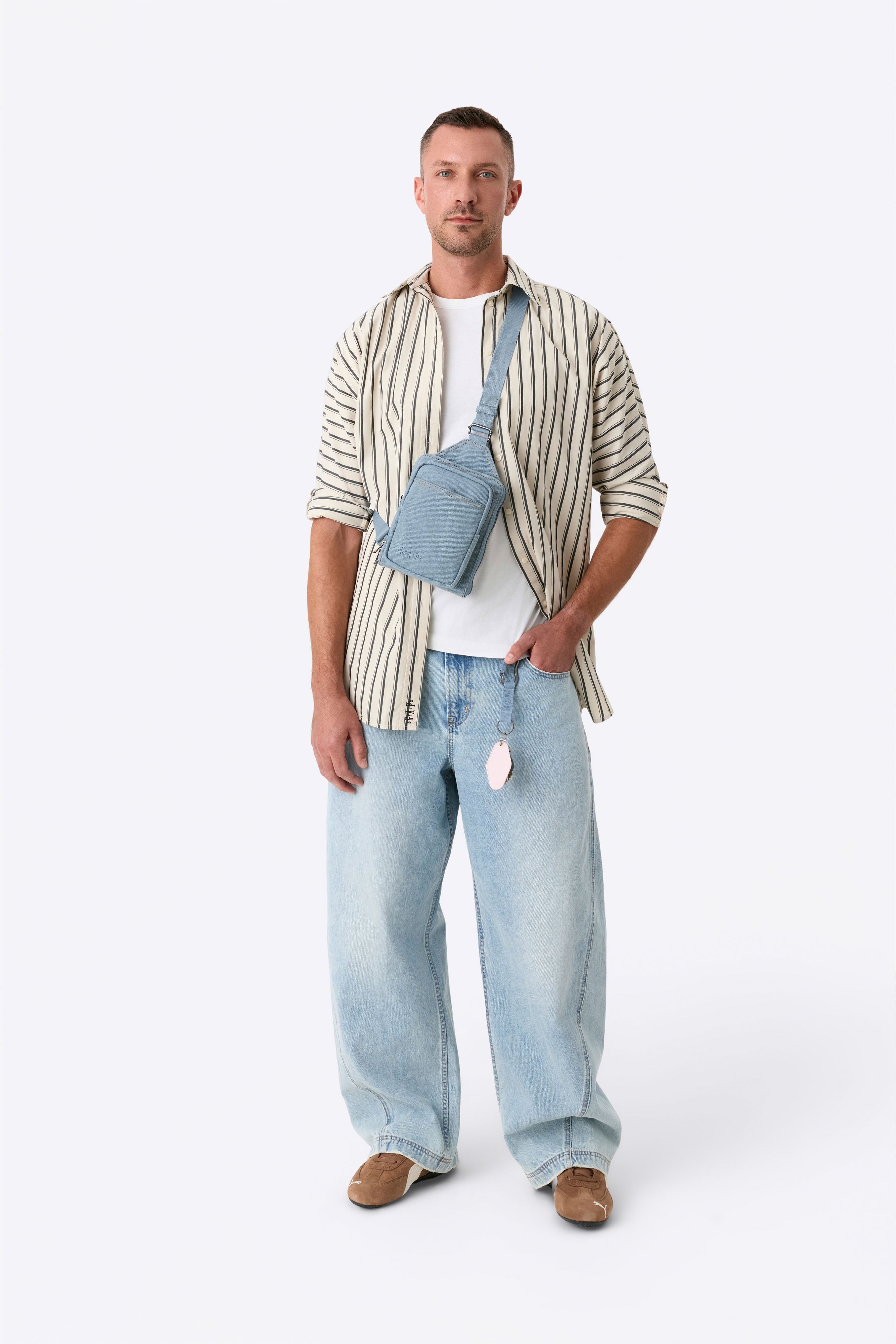 Gap x B�IS The Sport Sling in Denim Blue