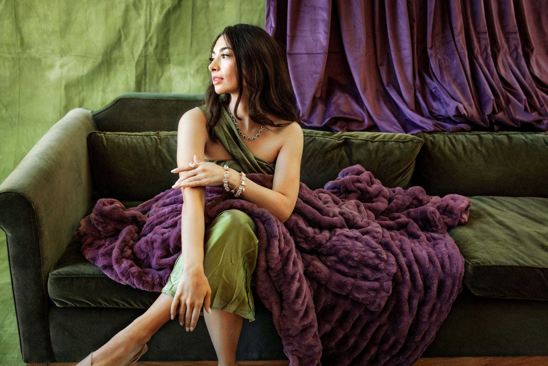 Hugs Plum Blanket